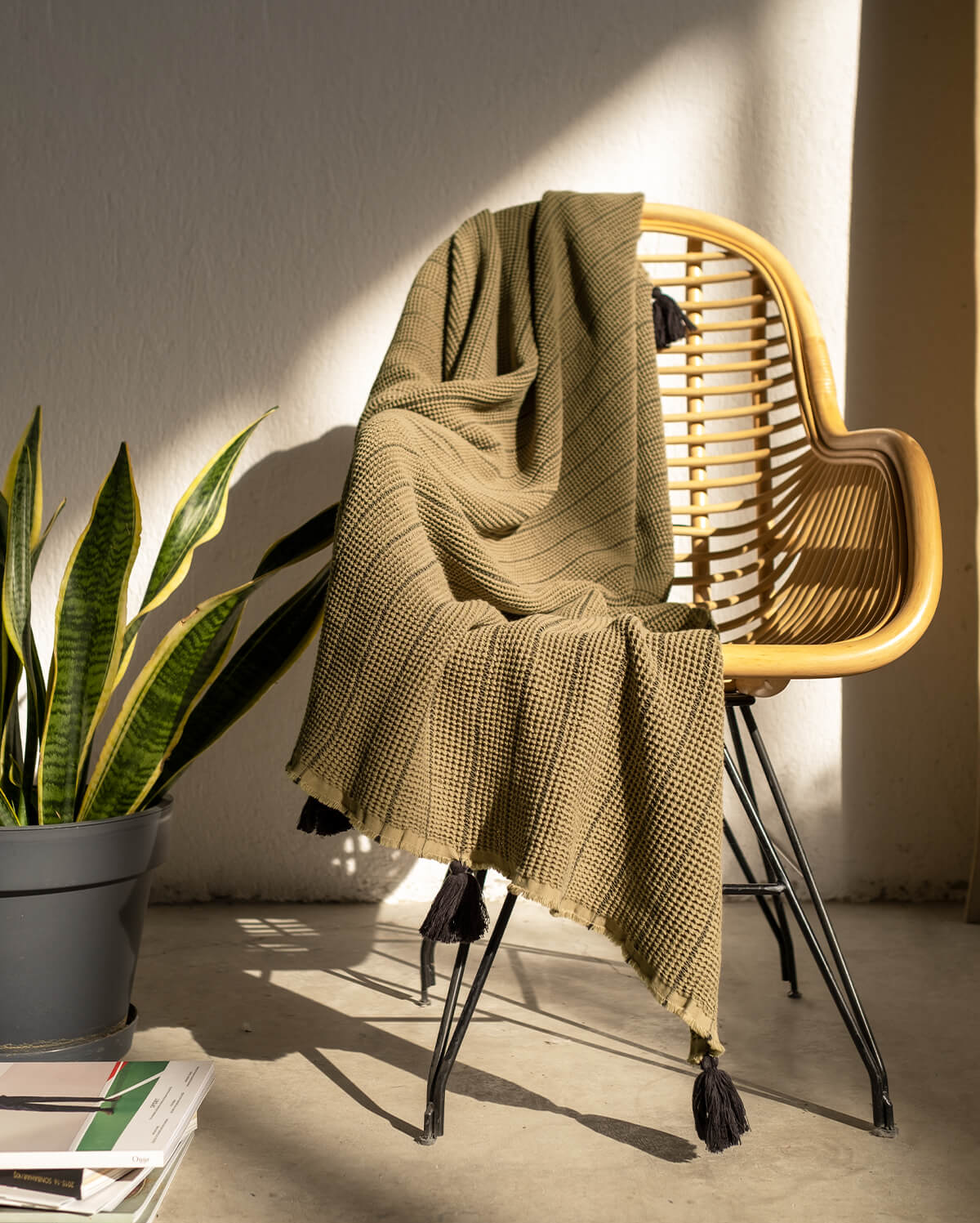 Buhur Cotton Throw -Timber & Black