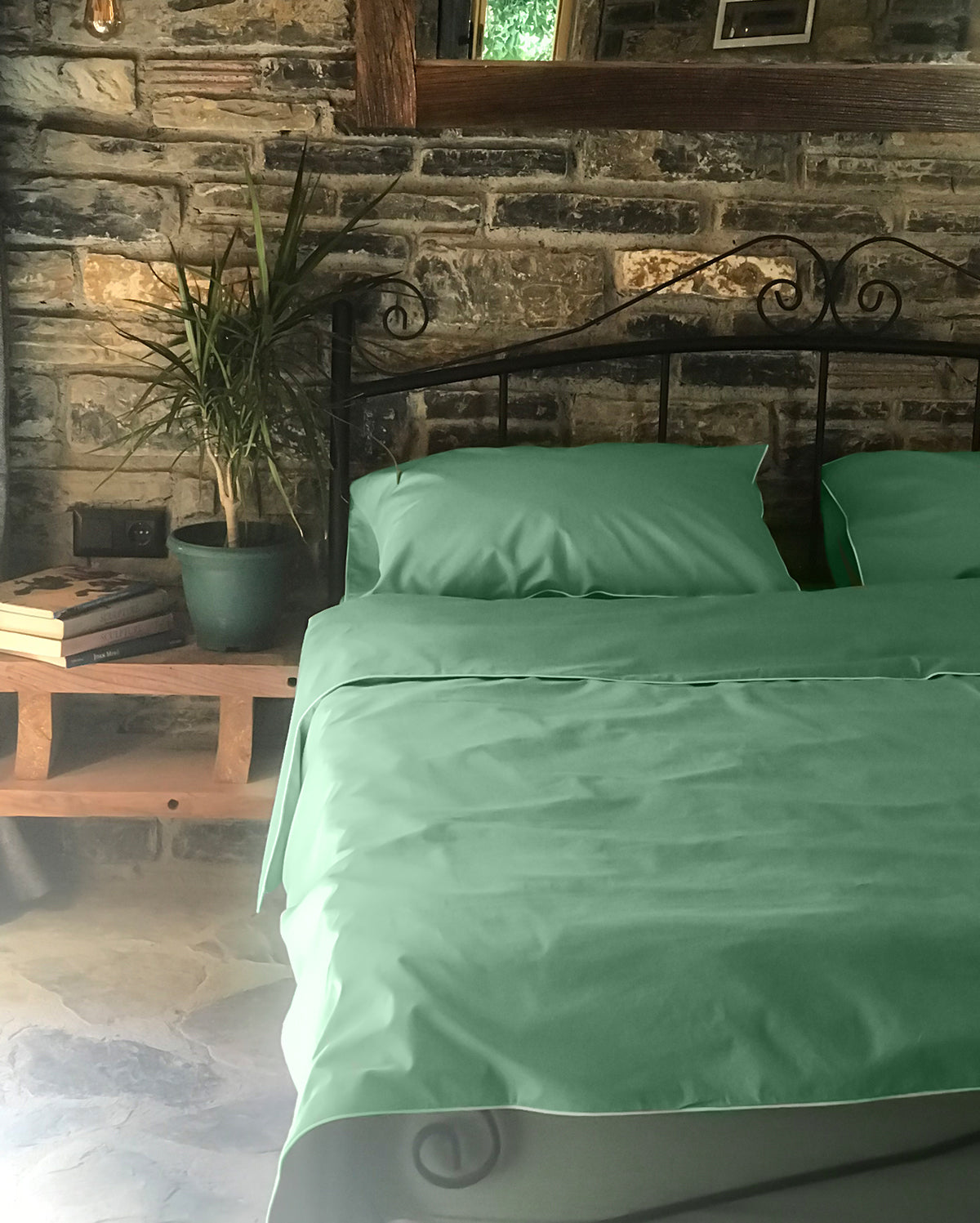 Classic Percale - Duvet Cover Set - Jade Green with White Piped Edge